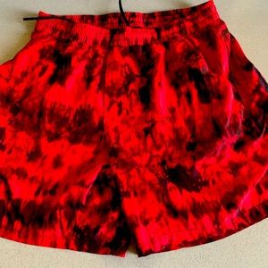 Lululemon men’s XL shorts